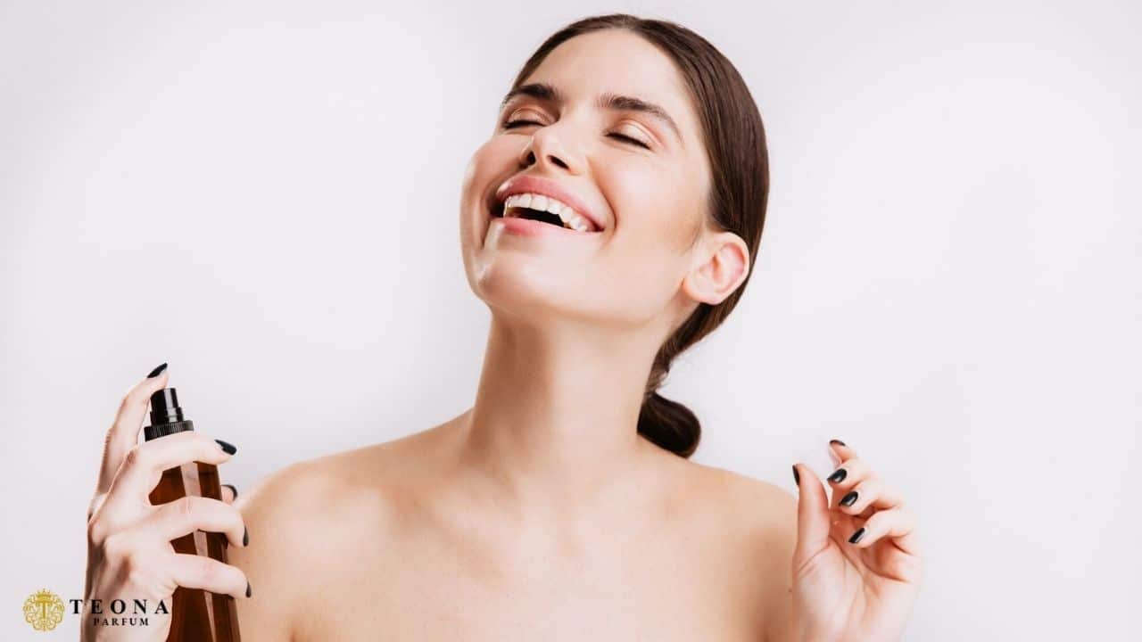 Body Mist veya Vücut Parfümü Nedir Nasıl ve Neden Kullanılıyor