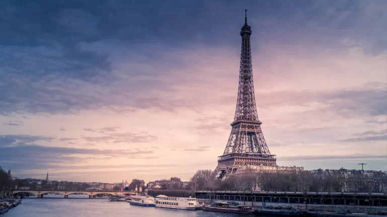Parfümün Başkenti Paris